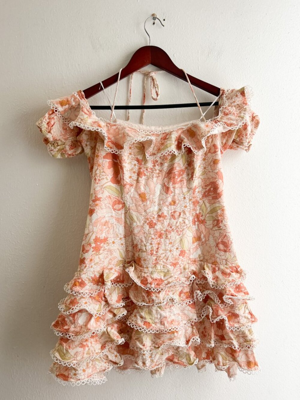 BARDOT Caitlyn Peach Floral Off-the-Shoulder Ruffle Tiered Mini Dress SZ M - Picture 4 of 9